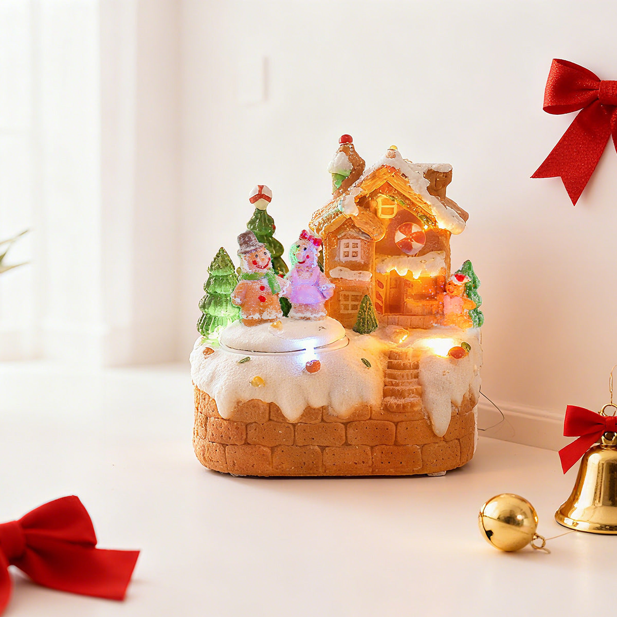 Mini Rotating Gingerbread Man Music Box – Cute Christmas Desktop Ornament